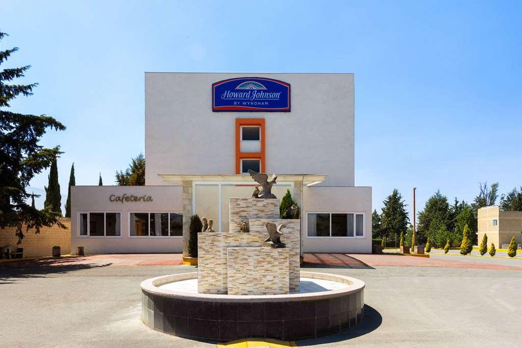Howard Johnson By Wyndham Толука-де-Лердо Экстерьер фото